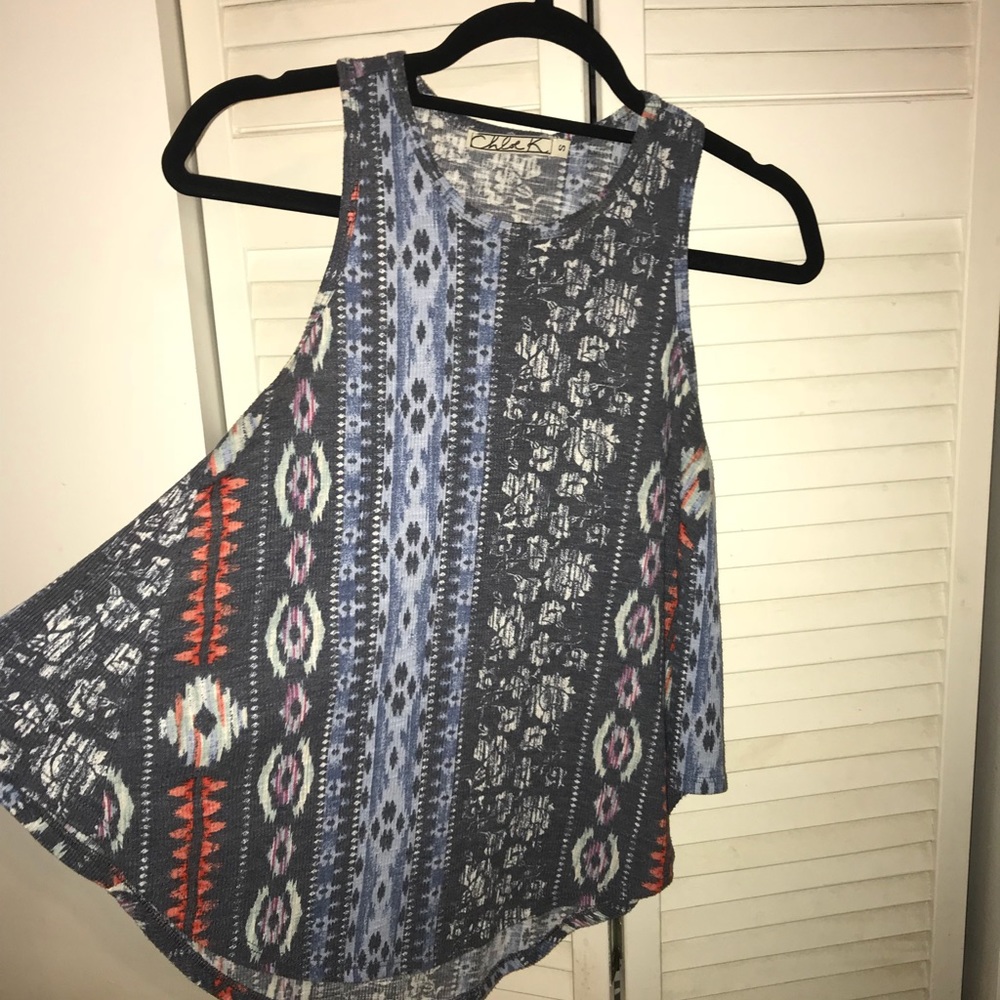 Flowy Tank - Picture 2 of 3